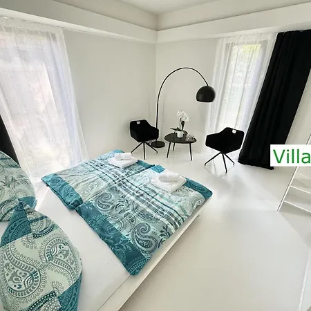 Villa Emg Muenster - *
