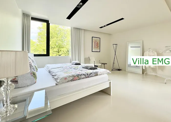 Einzigartige Luxus Design Emg Nah Muenster Mit Garten Direkt An Der Ems, Bis Max 10 Personen