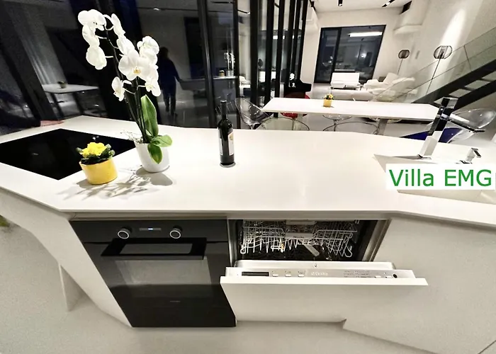 Einzigartige Luxus Design Emg Nah Muenster Mit Garten Direkt An Der Ems, Bis Max 10 Personen Warendorf